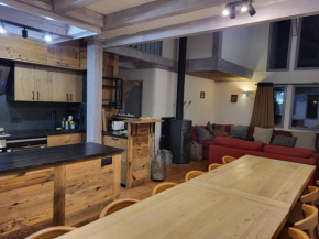 Chalet Courchevel La Tania - 14 personnes - 7 chambres 7 salles de bains - 40 m des pistes